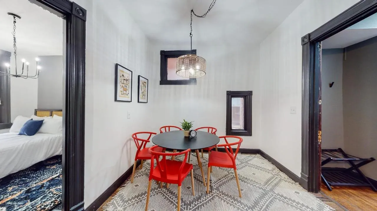Stylish 1St Floor 2Br Apartment 1King And 1Queen Louisville